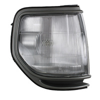 Front Right Hand Clearance Indicator Light Suits Landcruiser 80sr STD & GX #81611-60070NG